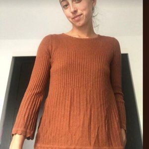 Chic and Fun top! Size Small